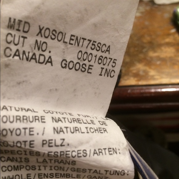 Canada Goode Shelburne Parka in Small in Blue - Picture 7 of 7